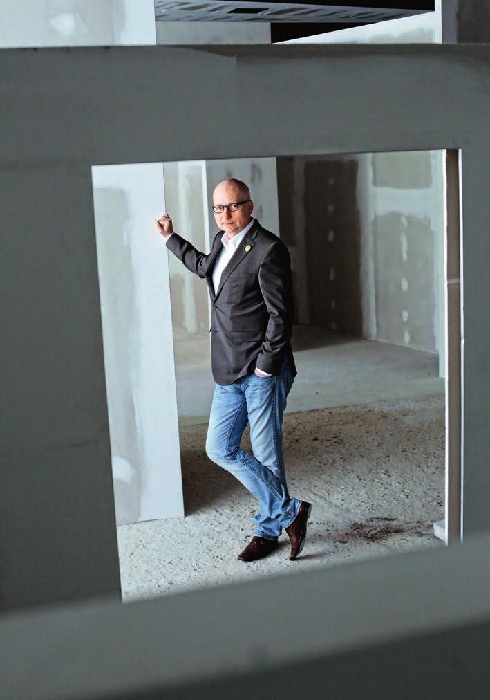 www.euro.cz 41 rozhovor report TOMÁŠ CTIBOR (51) Vystudoval architekturu na ČVUT a VŠUP.