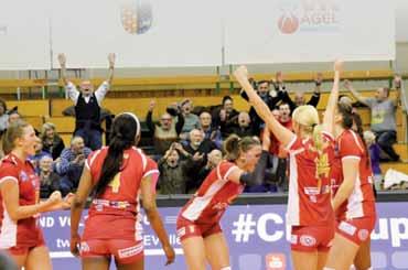 MILUJEME ME VE ERNÍK ERN SPORT KULTURA SPOLEČNOST navštivte stále více oblíbenější Číslo 25 Ročník 21 internetové stránky JUBILEJNÍ WOLKER NADCHNUL VOLEJBALISTKY v PROSTEJOVA v JDOU PRÍMOv DO LIGY