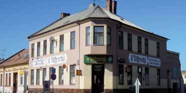 8 seriál Večerníku EXKLUZIVNÍ HODNOCENÍ PROSTĚJOVSKÝCH RESTAURACÍ I HOSTINCŮ Již potřetí v rámci stále více oblíbenějšího seriálu PROSTĚJOVSKÉHO Večerníku o jídle a pití nahlížíme pod pokličku