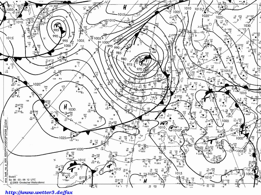 29 v horských polohách postupně přecházely ve sněžení, či srážky smíšené. Obr. 4 Analýza přízemního tlakové pole z centra Deutscher Wetterdienst ze dne 5. 8. 3.