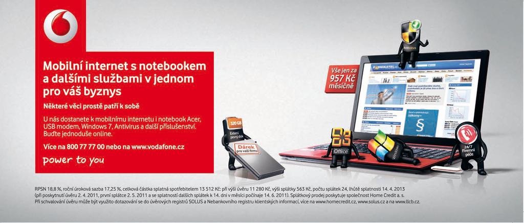 žurnál Reklamní perpetuum mobile Pitevna Míly Knepra Chlapík, který je zády ke kameře, řeší finanční produkty.