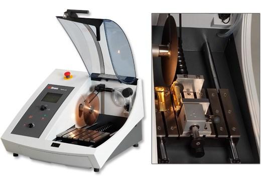 4 EXPERIMENTÁLNÍ ČÁST 4.1 Použité chemikálie Destilovaná voda (FCH VUT, 0,7 µs cm -1 ) ethanol (Lihovar Kolín, min. 96%) isopropanol (Nanobaca, min. 99,9%) kyselina octová (Penta, min.
