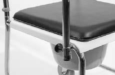3 Krycí / sedací deska Pro přepravu uživatele na krátké vzdálenosti slouží odnímatelná polstrovaná krycí deska (). Před čištěním nebo výměnou lze sedací desku sundat.
