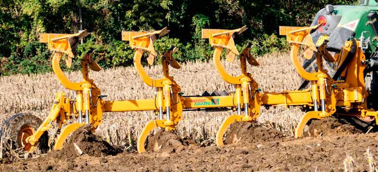 STONE SYSTEM OCHRANA PROTI KAMENŮM Non-stop systém jištění MORO Aratri chrání pluh před poškozením v případě nárazu tělesa na překážku.