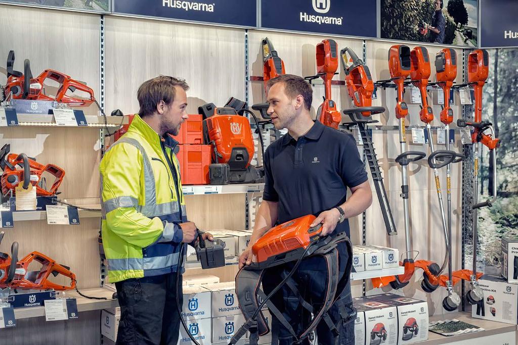 PROFESIONÁLNÍ PRODEJ A SERVIS PRO VAŠE STROJE Autorizovaní dealeři Husqvarna vám poradí s výběrem správného stroje a poskytnou také prvotřídní servis výrobků.