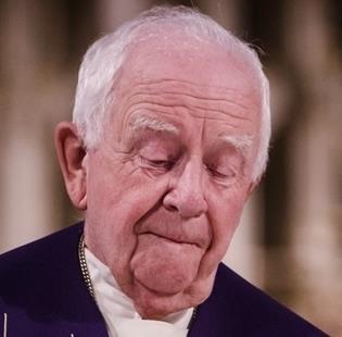 PETR PIŤHA 80 let Mons. Prof. PhDr. Petr Piťha, CSc., Dr.h.c., probošt, kaplan Jeho Svatosti (*26.3.