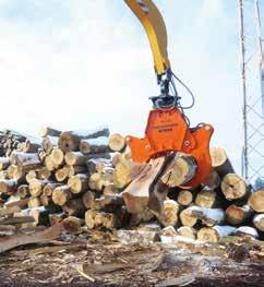 Woodcracker W při štípání přesílených kmenů.
