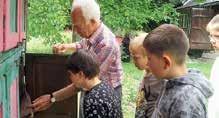 Od svého založení se pravidelně podílí na Krajském dni včely, připravuje různé poznávací a vědomostní soutěže pro děti i dospělé.