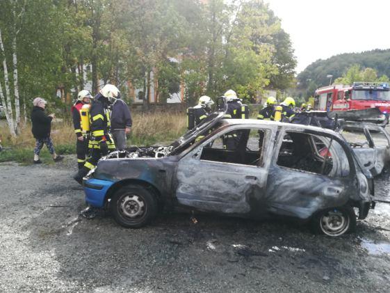 Při této příležitosti zpestřili akci i vítkovští školáci. Ti zazpívali několik lidových písní a další lidovky zahráli na flétničky. Bc.