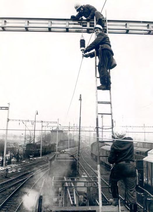 Historie 1903 Elektrizace první normálněrozchodné trati na území dnešní České republiky z