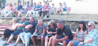Tím došlo nejen k porušení taktové dopravy, ale také k omezení rychlíkového spojení mezi Hořovicemi a Prahou a Plzní.