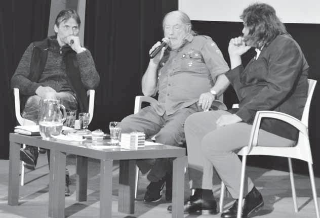 Ve dvou kategoriích bylo nominováno celkem 42 knih, které vyšly v loňském roce. V kategorii publicistika zvítězila kniha Viléma Hracha Šumava Hranici přecházejte o půlnoci.