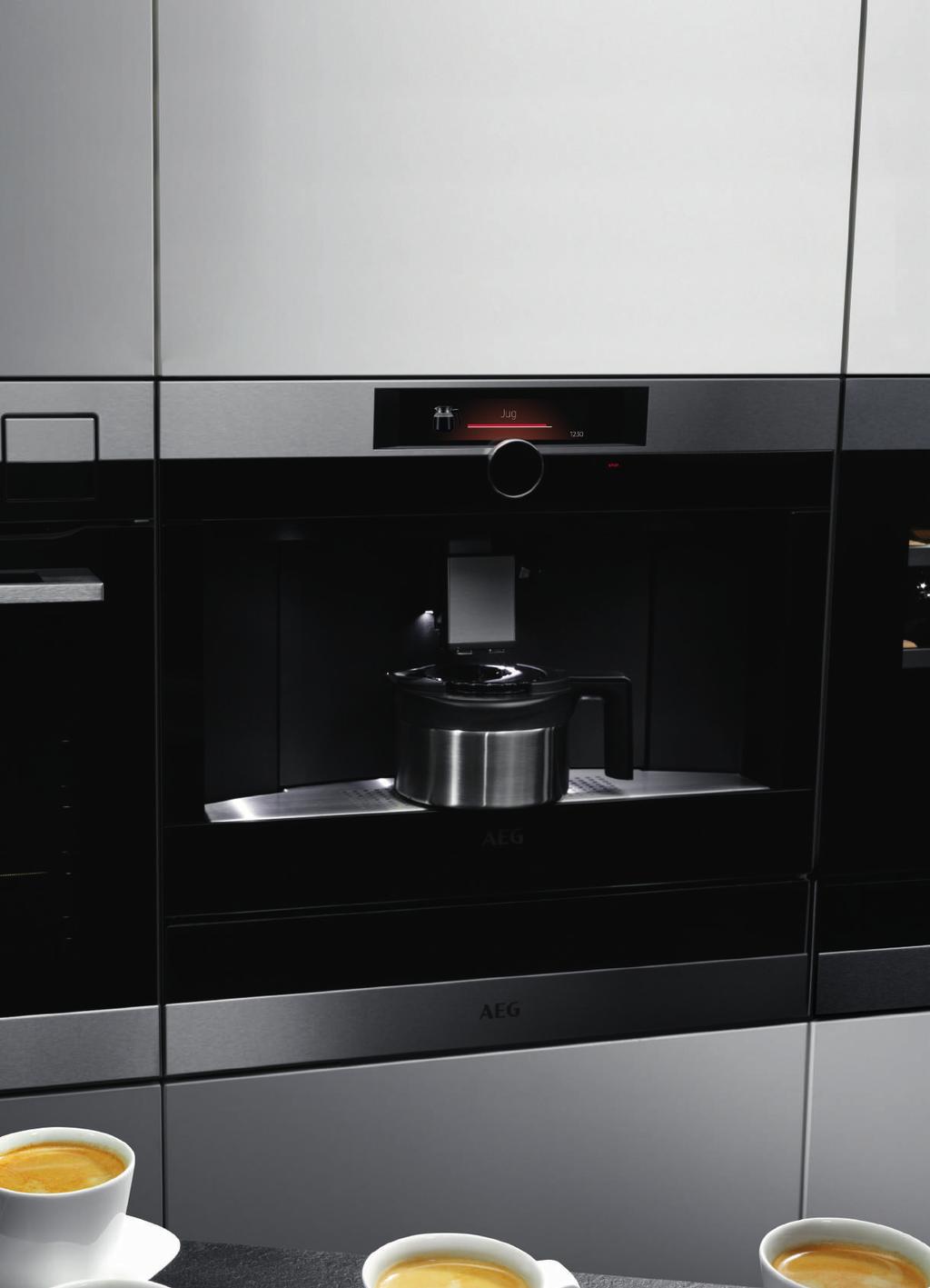 EG Kávovary Kávovary EG KÁVOVRY utomatický vestavný kávovar EG řady Mastery jenže připraví kávu jako z rukou profesionálního baristy. Navíc svým elegantním desigm ladí s ostaními spotřebiči.