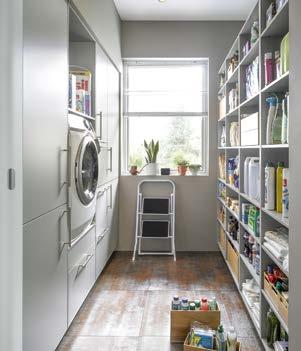 INDIVIDUAL PLANNING PERFECT CLEANING 1 2 3 ODLIČNA REŠITEV ZA VSAKO ZAHTEVO 1. Kompaktna rešitev v dveh vrstah s samo 35 cm globokimi regali 2.