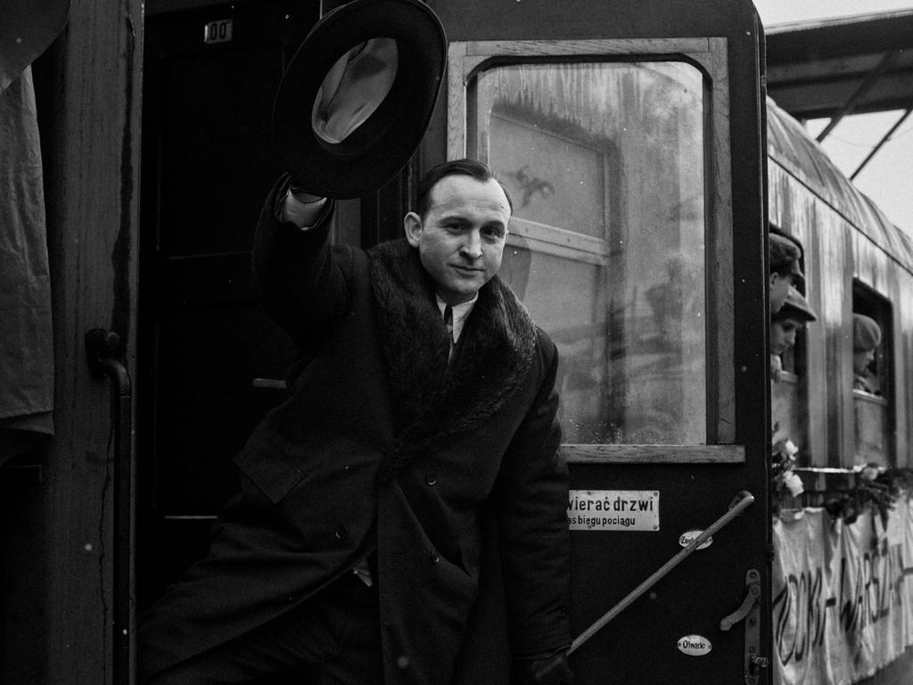 Split, Jugoslávie, 1955: Soubor vystupuje v socialistické Jugoslávii.