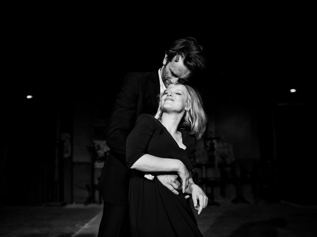 PRESSKIT STUDENÁ VÁLKA Zimna wojna Drama, Polsko, 2018 89 min Režie: Paweł Pawlikowski Scénář: Paweł Pawlikowski Kamera: Ĺukasz Żal Hrají: Joanna Kulig, Agata Kulesza, Tomasz Kot, Borys Szyc, Adam