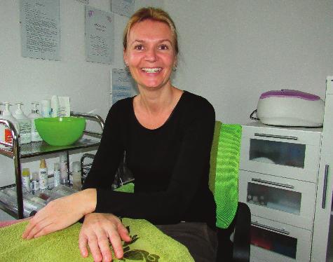 Nedaleko má svůj salón Markéta Koutová, zájemci se zde mohou objednat například na kosmetiku či manikúru. Telefon 602 977 830.