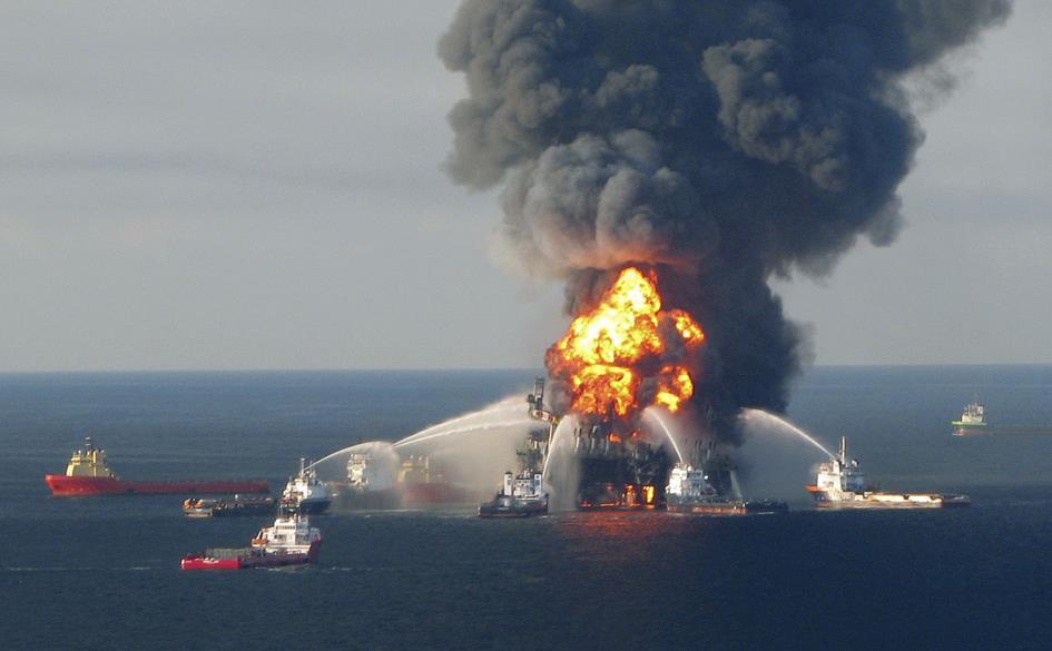 Požáry: uzavřené/otevřené prostory 12 Spill Fire hoření par