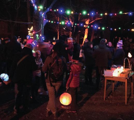 Během pár dnů maminky prakticky své- pomocí uspořádaly skvělý lampionový průvod pro děti, který stavěl na tradicích, ale přinesl i nové prvky.
