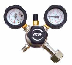 REDUKČNÍ VENTILY a SPOŘIČE PLYNU REDUKČNÍ VENTILY BASECONTROL Ventil je vybaven vstupním manometrem (tlak v lahvi) a výstupním manometrem (průtok plynu v l/min).