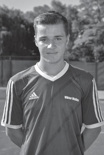 místě a hostující Ondra Turčin (r.2004), který díky 9 vyhraným zápasům v téže soutěži figuruje na 1061. místě.