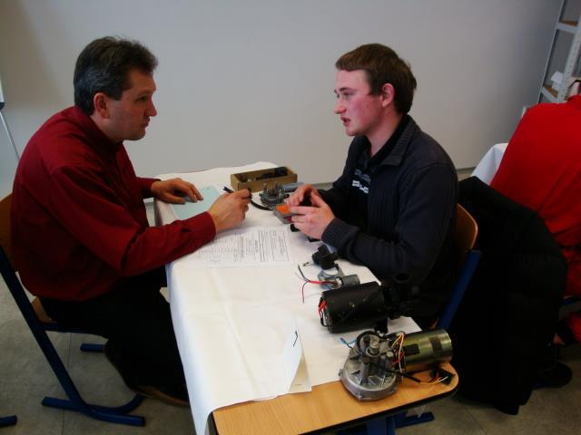 praktická část regionálního kola soutěže Automechanik junior 2013 vítěz