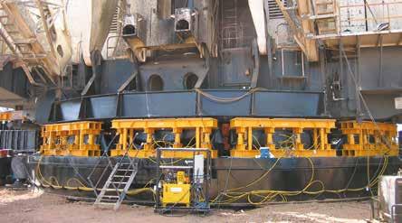 Séria H700, vysokotlaké hadice HC-7206 Bezpečnosť a kvalita Pre kompletovanie hydraulických sústav používajte výhradne hydraulické hadice firmy Enerpac. VAROVANIE!