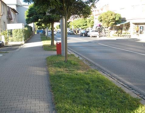 N. Vedlejší silniční koridory 1. Ulice s převahou dopravní funkce Charakteristika: Hlavní komunikace mezi bloky městské zástavby.