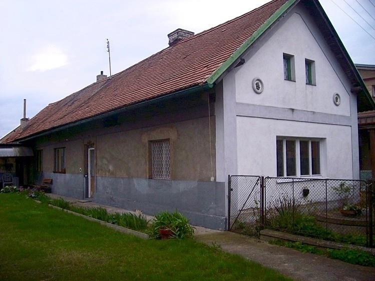 Záznam o prodeji srovnávané nemovitosti č. 5 1. Identifikace Prodej, Rodinný dům, 150 m 2, Živanice Celková cena: 1.590.000 Adresa: Dědek, Živanice, okres Pardubice 2.