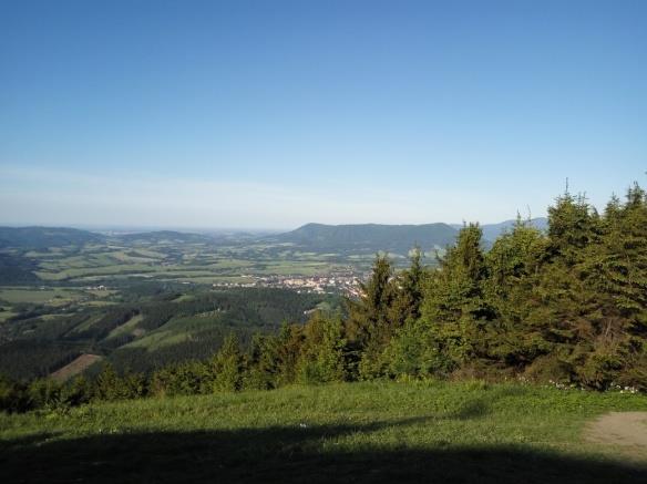 Zajímáme se o své okolí 4 důvody, proč navštívit Frenštát pod Radhoštěm 1. Velký Javorník Velký Javorník je jedním z nejvyšších vrcholů v okolí.
