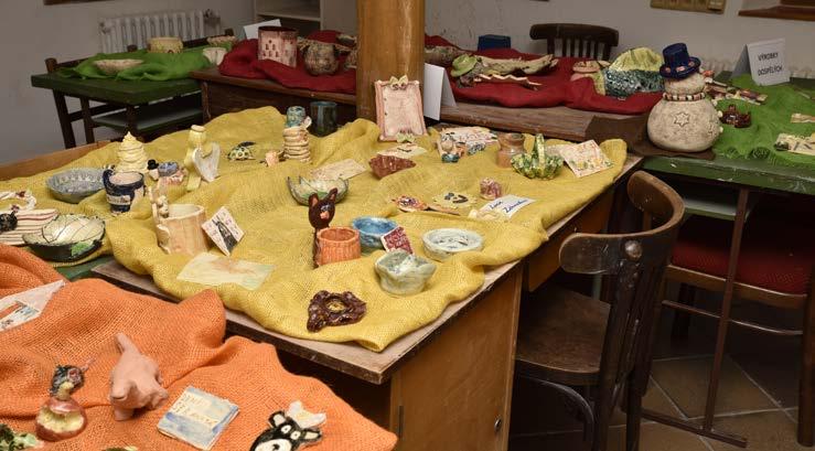 28 Společnost a kultura Telnický zpravodaj září 2018 HODOVÁ VÝSTAVA KERAMICKÝCH VÝROBKŮ Původně bylo vše myšleno jinak: hodová výstava keramických výrobků, kterou nachystala Magdalena Zaoralová se