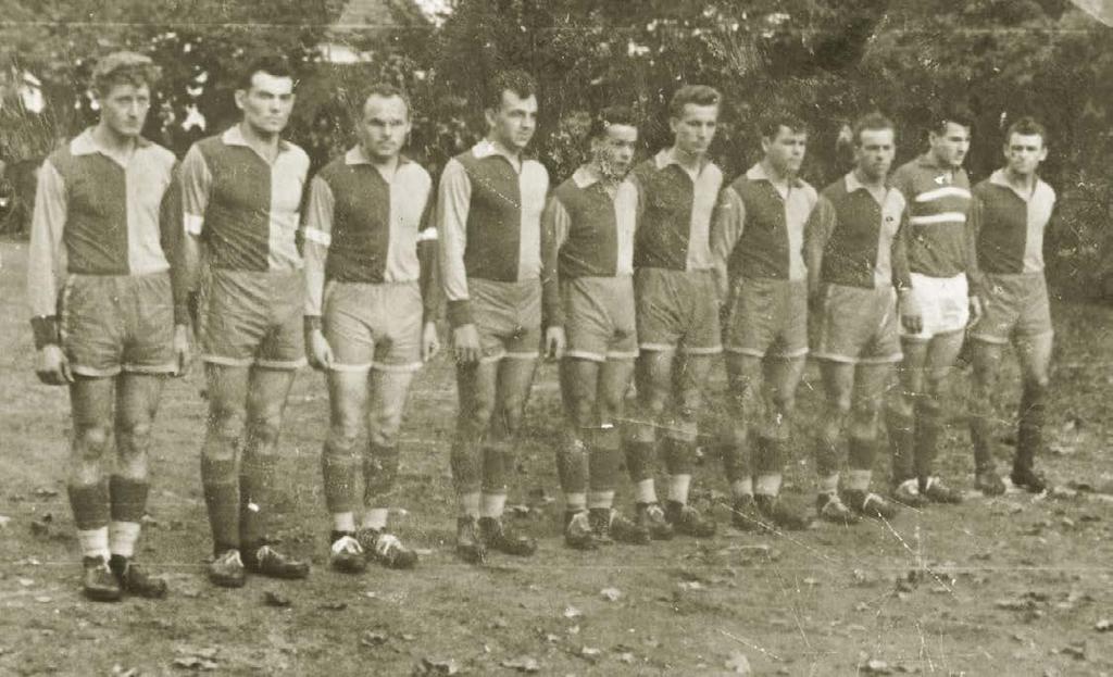 46 Sport Telnický zpravodaj září 2018 Telničtí mistři Moravy z roku 1954 zleva: Ondřej Máca, Antonín