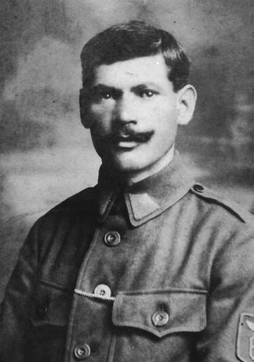 Telnický zpravodaj září 2018 Historie 57 Jan Koláček (1887 1966) telnický občan, který sloužil u 6. Hanáckého pluku v ruských legiích výboru čs.