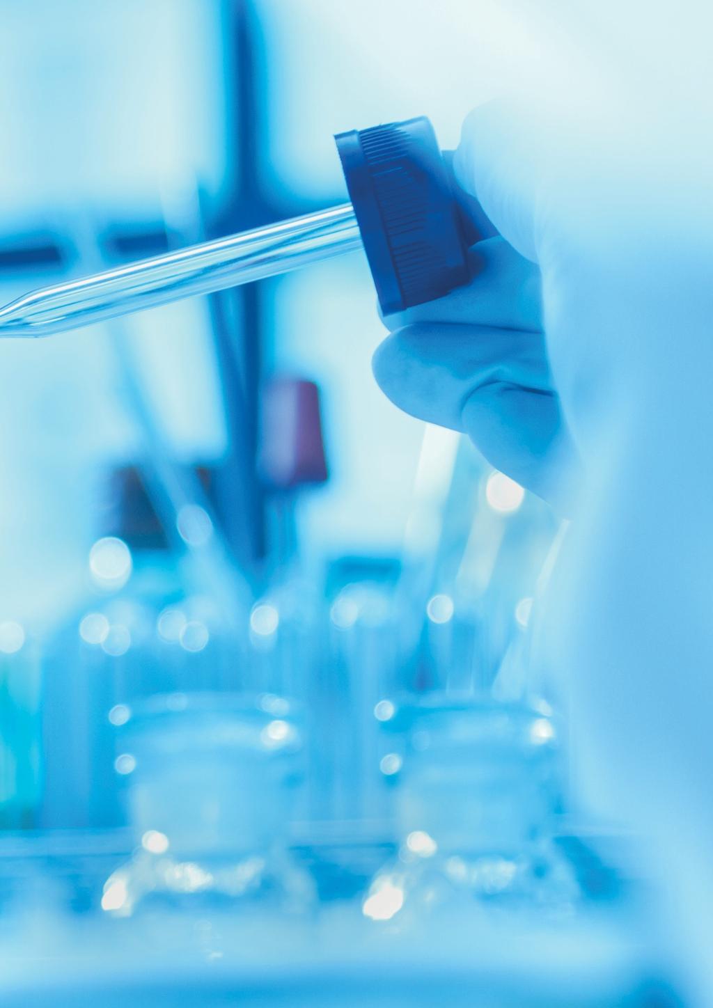 Metody implementace Etické stanovy a Kodex chování slouží jako informace a pokyny k jednání všech zaměstnanců Skupiny Servier bez ohledu na oblast jejich odborného působení či míru zodpovědnosti.