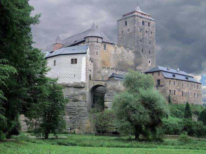 Krajina hrad Kost 500 let součást krajiny Reliéf charakteristický prvek,