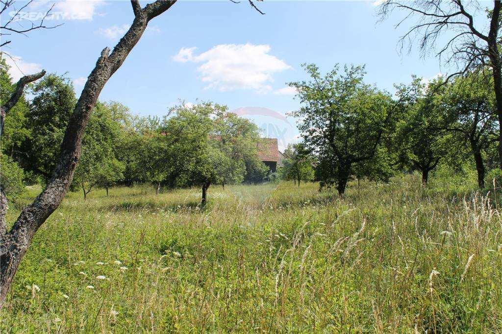 8 Prodej, pozemek zemědělská půda, 2 510 m² Celková cena: 37 860 Kč Cena za m²: 15 Kč za m² Adresa: Nosislav, okr. Brno-venkov Datum aktualizace: 01.03.
