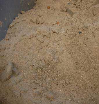 Měření probíhalo na písku s označením beach sands, concrete snads a sands of Mol.
