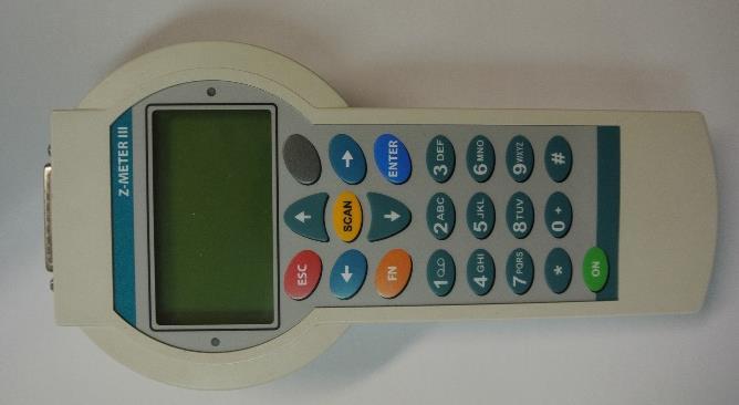 5 MĚŘICÍ PŘÍSTROJE Z-METR Pro experiment byly použity aparatury s přístroji Z-metr III a IV, které byly navrženy pro měření elektrické impedance zemin metodou elektrické impedanční spektrometrie.