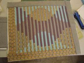 Dalším kurzem byl Patchwork Bargello na jiný způsob. Tento způsob patchworku patří mezi abstraktní vzory a je velice efektní.