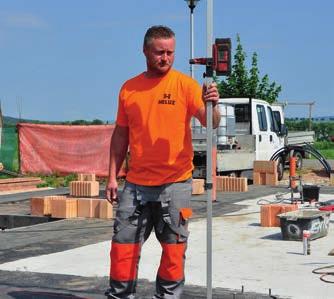 VYROVNÁNÍ ZAKLÁDACÍ MALTY OBVODOVÉ ZDIVO 1 Pohled na základovou desku, kde se bude nanášet