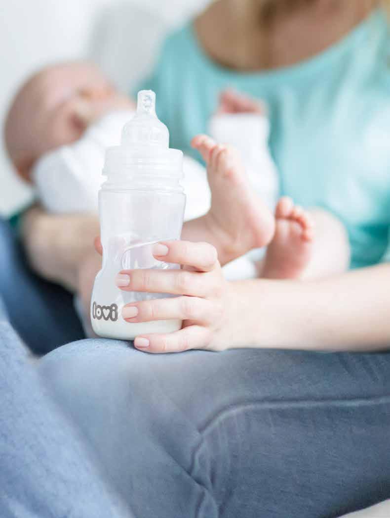 *) klinických testů se zúčastnilo 607 nemluvňat pod dohledem lékařů, porodních asistentek a rodičů Bezpečná při kombinaci s kojením Láhev pro podávání odsátého mateřského mléka.