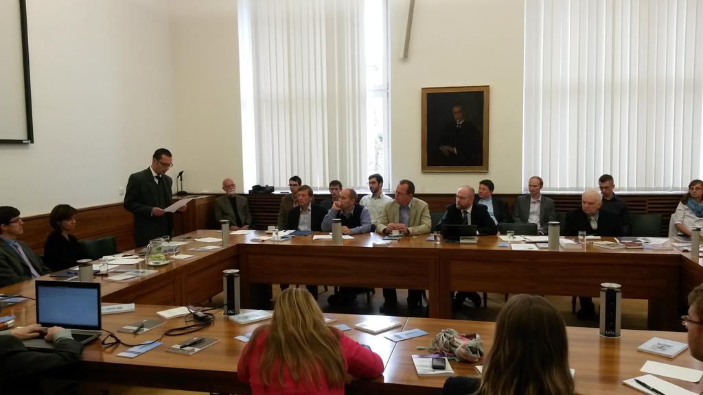 V dopolední části vystoupili: prof. JUDr. Jiří Rajmund Tretera, s přednáškou Právnické osoby odvozené od náboženských společenství.