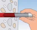 Vyčistit otvor: 4 x vyfouknout 4 x vykartáčovat 4 x vyfouknout Vyplnit otvor ode dna předepsaným množstvím chemické malty. Krouživým pohybem instalovat svorník.
