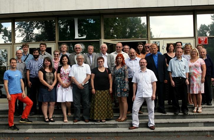 Seminář zahájila stručná informace o průběhu konference RadChem 2018, na jejíž organizaci se OSIRM podílela s OSJCh jako hlavním organizátorem, a během níž byla udělena medaile Jana Marka Marci z