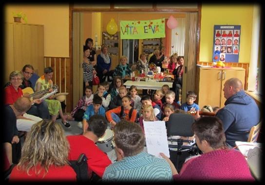Den Charity Také v letošním roce jsme se již tradičně zapojili do celostátní akce Den Charity, kdy si připomínáme svátek patrona charitního díla - sv. Vincence de Paul (27. září). Ve dnech 25. - 26.