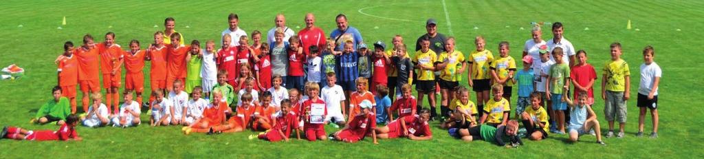 A nesmíme zapomenout na kluky ze starších žáků, kteří nám přišli helfnout - Zborovský, Šmatelka, Pokorný - všichni se dostali na hřiště a vedli si velmi dobře.