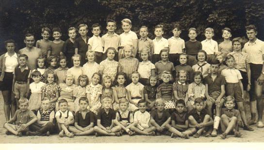 října nás navštíví jedna třída dětí z polské Jasienice, aby si společně s jednou třídou českých dětí poslechly besedu Agnieszky Buchtové o čtení, knížkách a mnohém dalším.