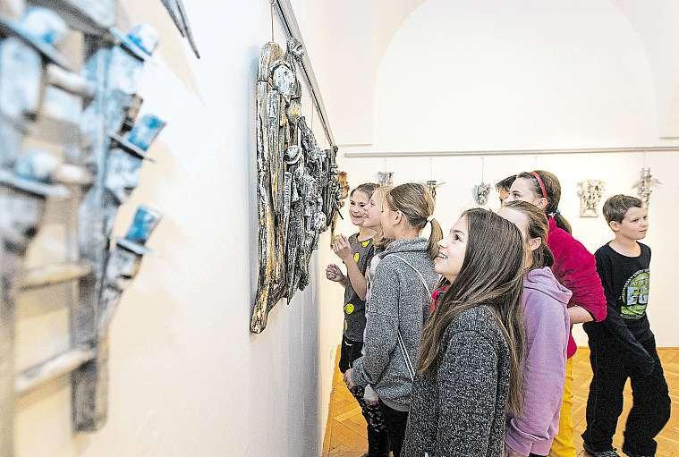 Olomoucko a Prostějovsko Nejčtenějšítýdeníkv České republice Krásné svátky! Každý pátek ZDARMA ČÍSLO 46 ROČNÍK VI 15. 12.