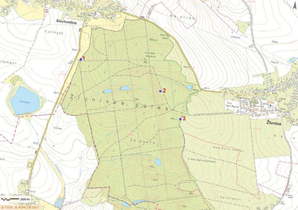 1. Název lokality a základní údaje Přírodní památka Žlunické polesí se nachází přibližně 15 km jižně od Jičína v nadmořské výšce 250-308 m.