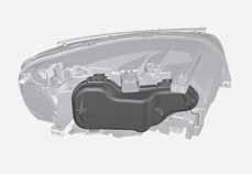 07 Údržba a servis Žárovky Demontáž krytu Potkávací světla, halogenová Dálková světla, halogenová G021745 G021746 G021747 07 Před výměnou žárovky, viz strana 257. 1.